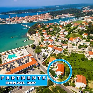 Padovan 209 Rab Town